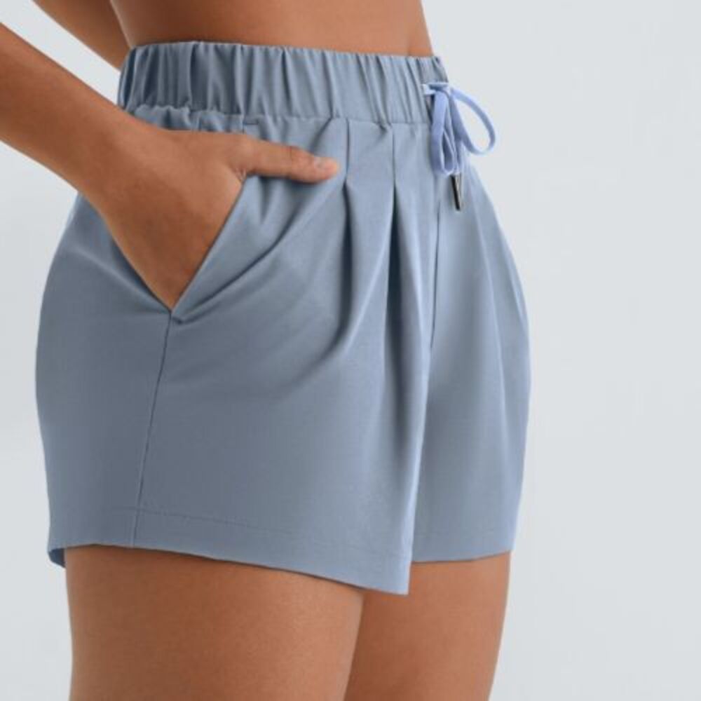 Halara High Waisted Elastic Waistband Drawstring Pleated Yoga Shorts Size Large